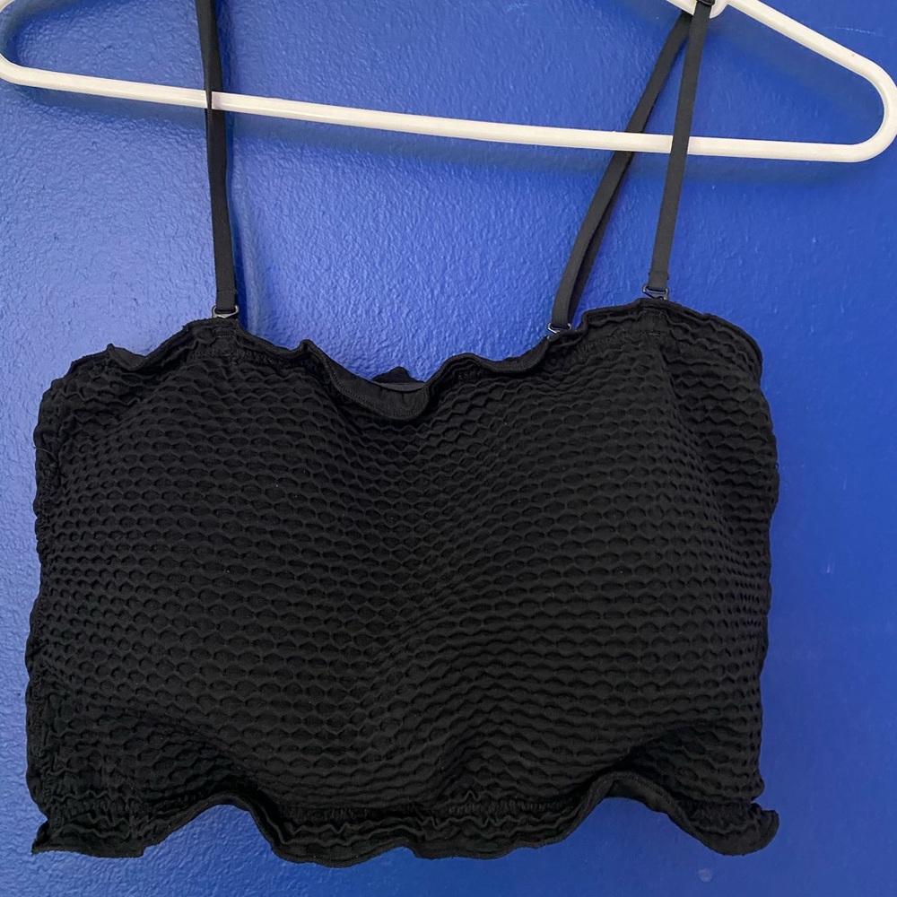 Black Super cropped tank top